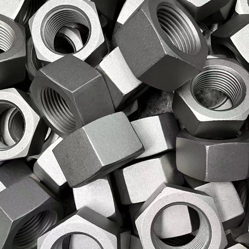 ASTM A194 B7 কালো ভারী হেক্স বাদাম ASTM A194 B7 কালো ভারী হেক্স বাদাম